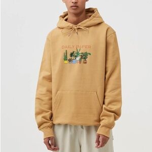 NWT DAILY PAPER Holman Hoodie Cotton Fleece Graphic Top in Taffy Beige Size S